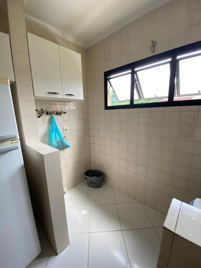 Апартаменты Apartamento 61 - Praia Da Enseada - Гуаружа Экстерьер фото